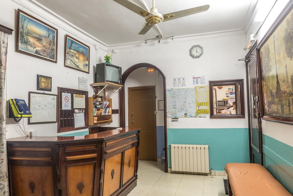 Hostel Turisol Barcelona Kültér fotó